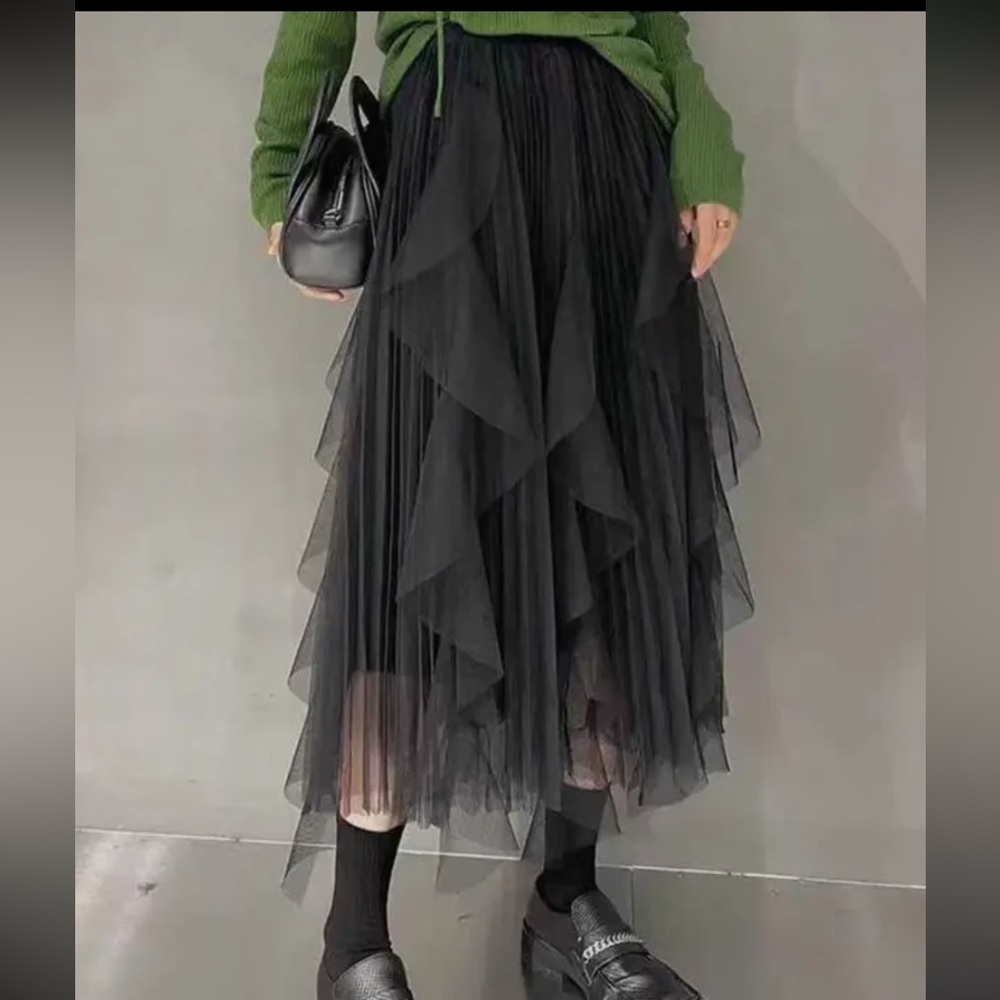 07 Beautiful Elasticity Gauze Pleated Solid Color Midi Skirt - Picture 1 of 2